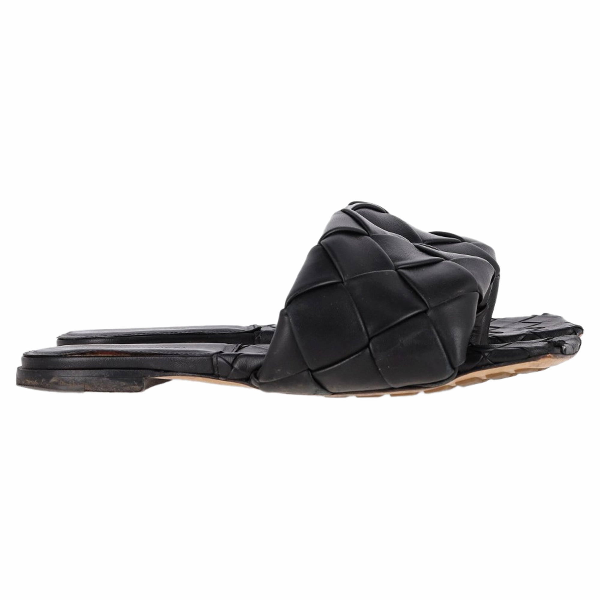 Bottega Veneta Lido Flats in Black Leather