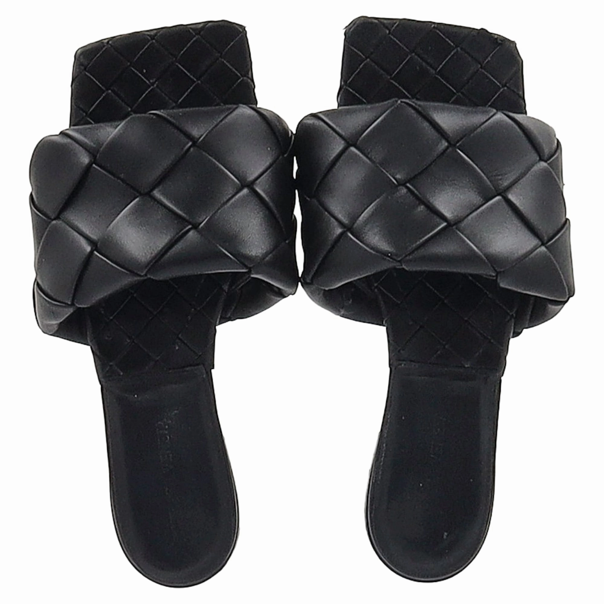 Bottega Veneta Lido Flats in Black Leather