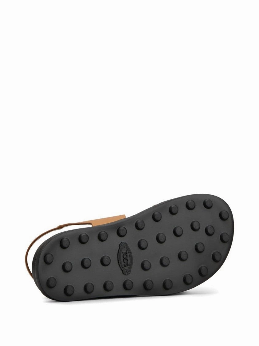 Brown Sandals With Striking Metallic Accent