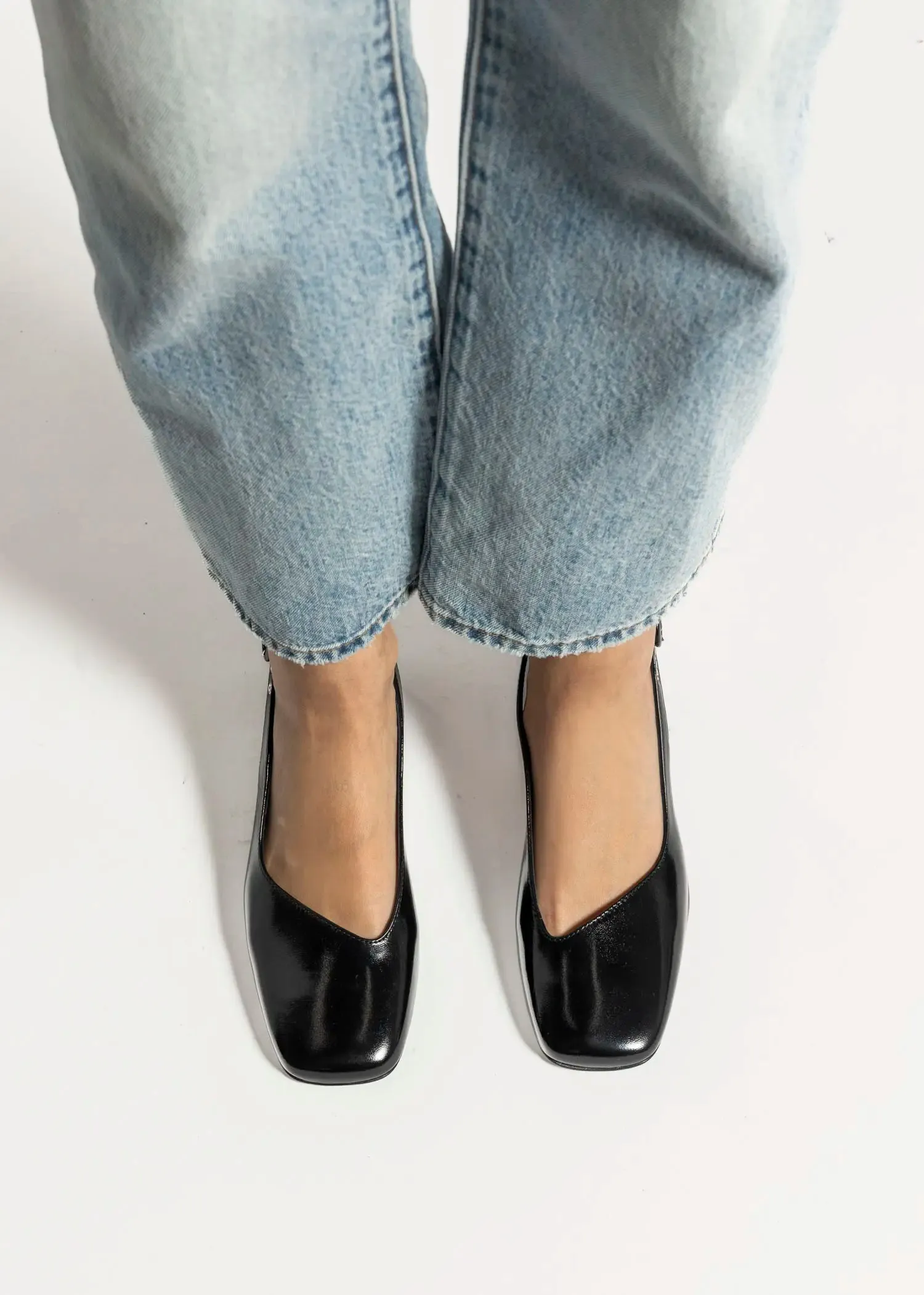 Cala Slingback Pump