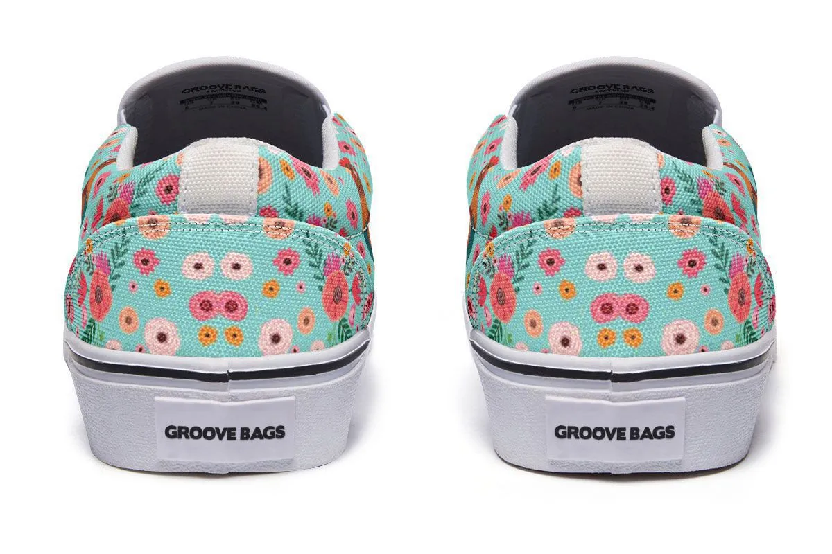 Chicken Flower Slip-On Shoes