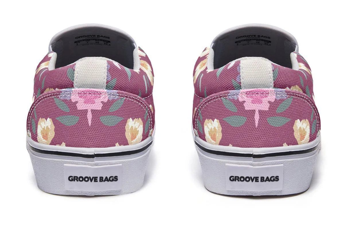 Chow Chow Dog Portrait Slip-On Shoes