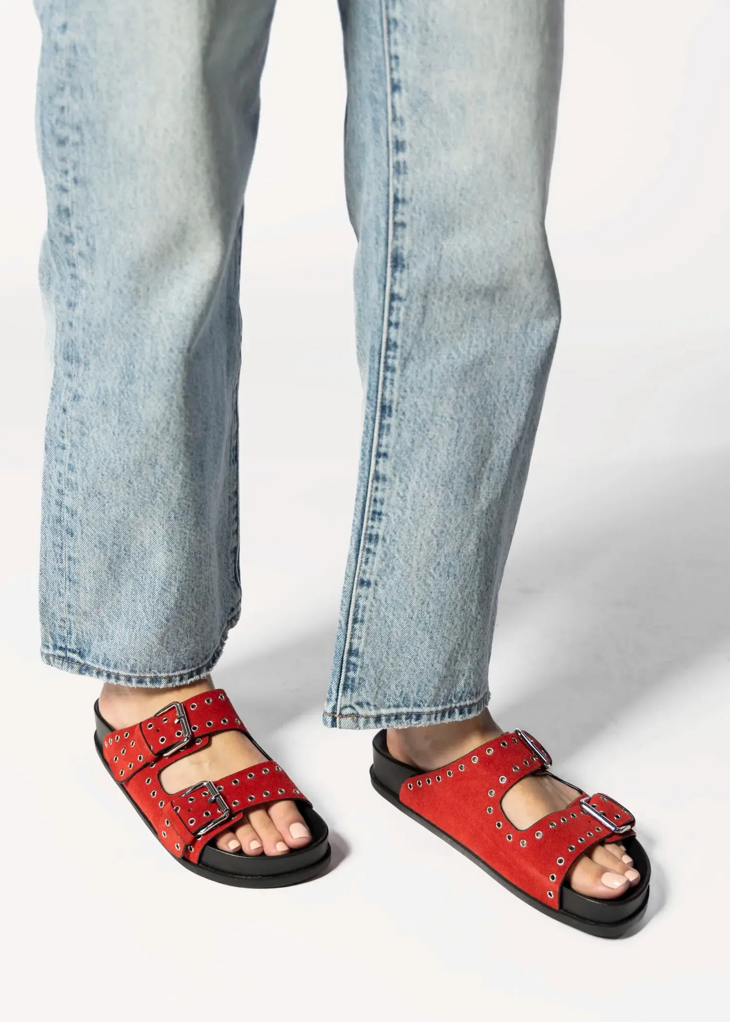 Ciana Sandal With Grommets