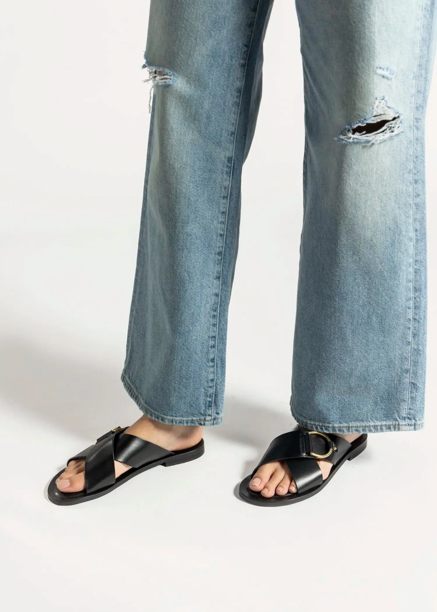 Crossband Flat Sandal