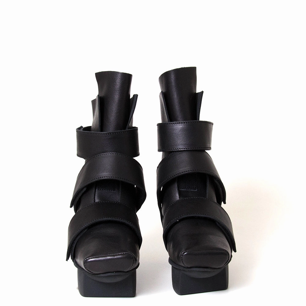 Dimension Platform Leather Ankle Boot