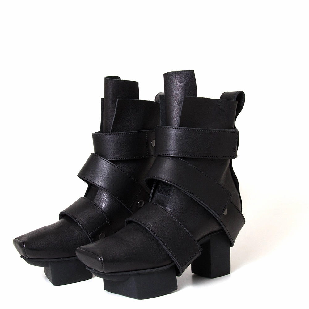 Dimension Platform Leather Ankle Boot