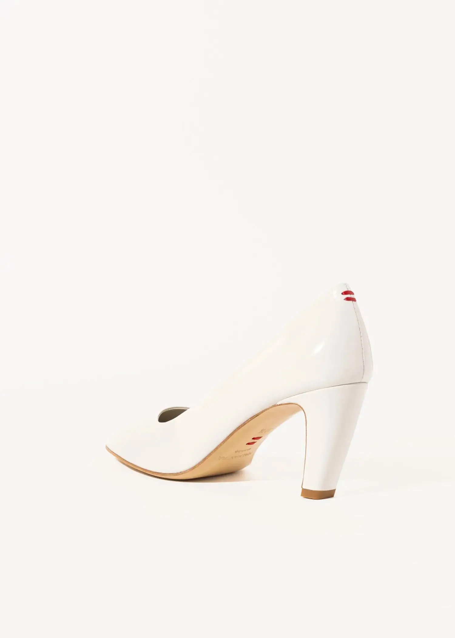 Dora Round Toe Pump