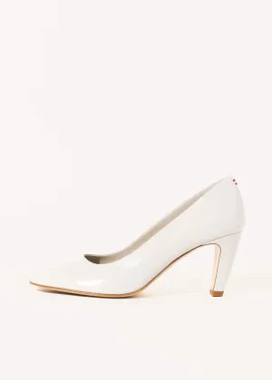 Dora Round Toe Pump