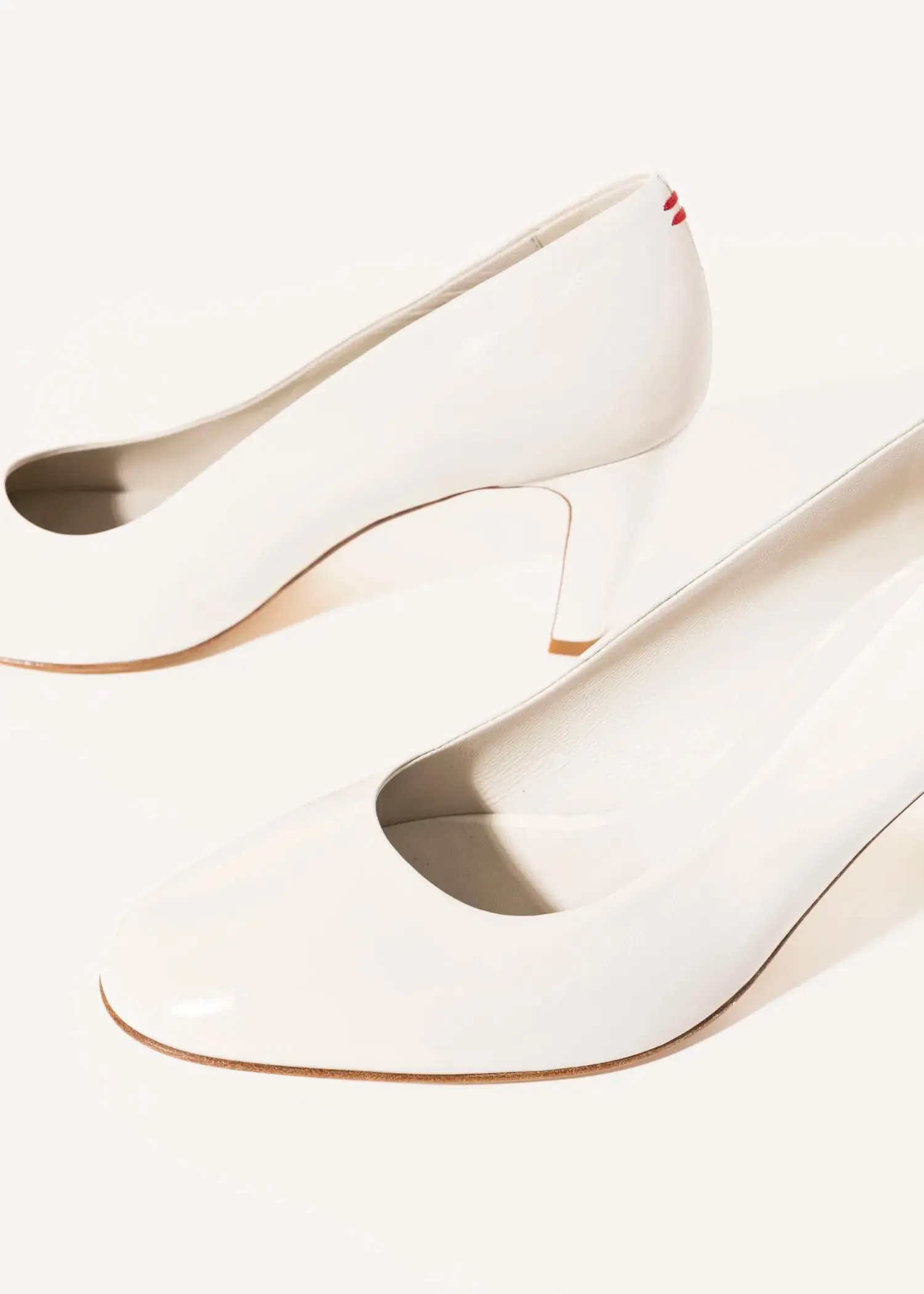 Dora Round Toe Pump