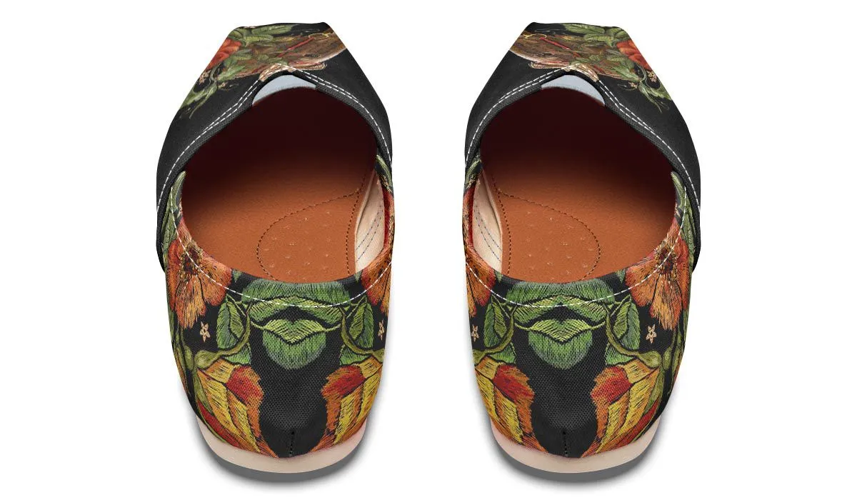 Embroidery Horse Casual Shoes