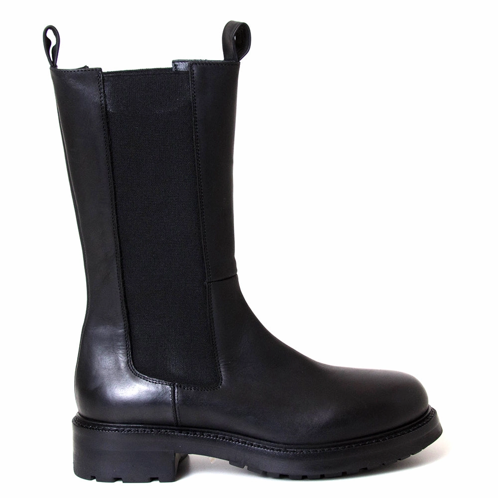 Genoa Women's Leather Chelsea Boot