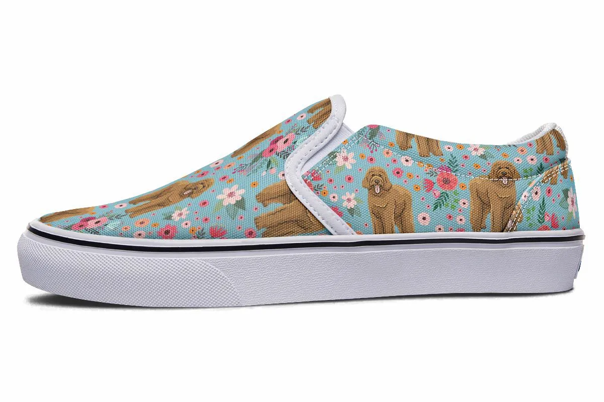 Goldendoodle Flower Slip-On Shoes