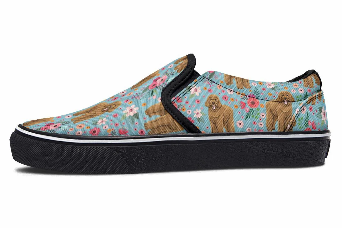 Goldendoodle Flower Slip-On Shoes