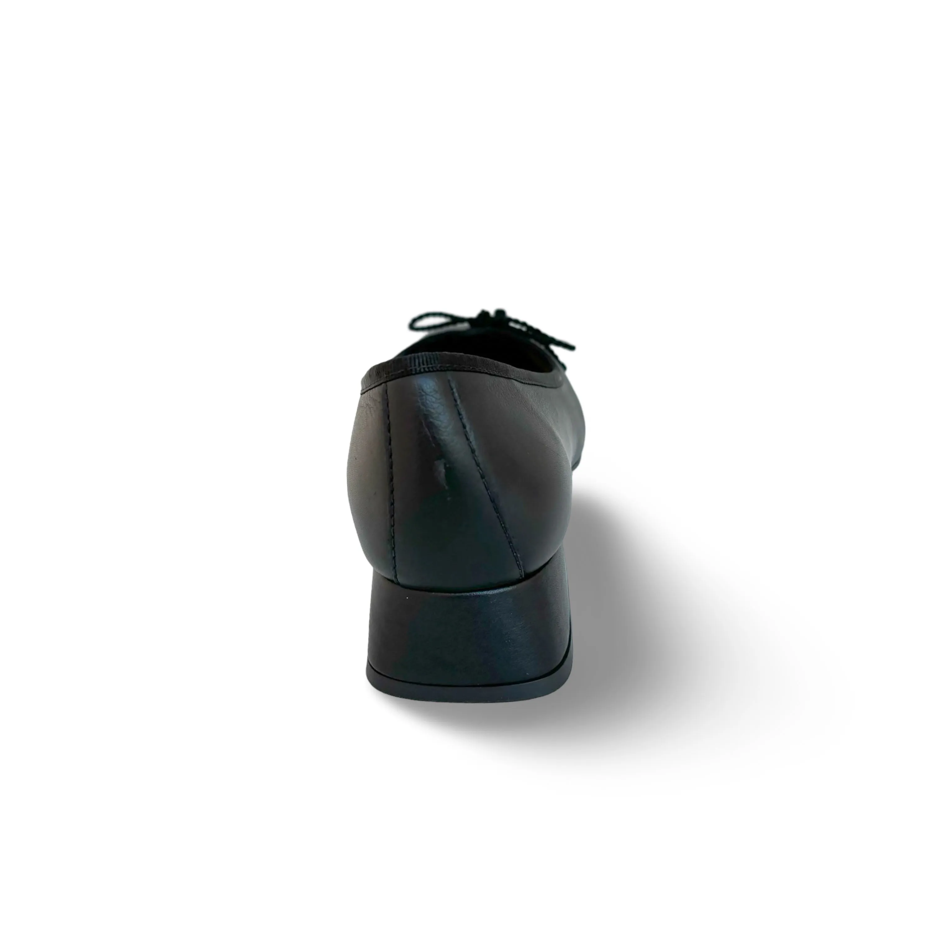 HI243466 Aruba Black Flat