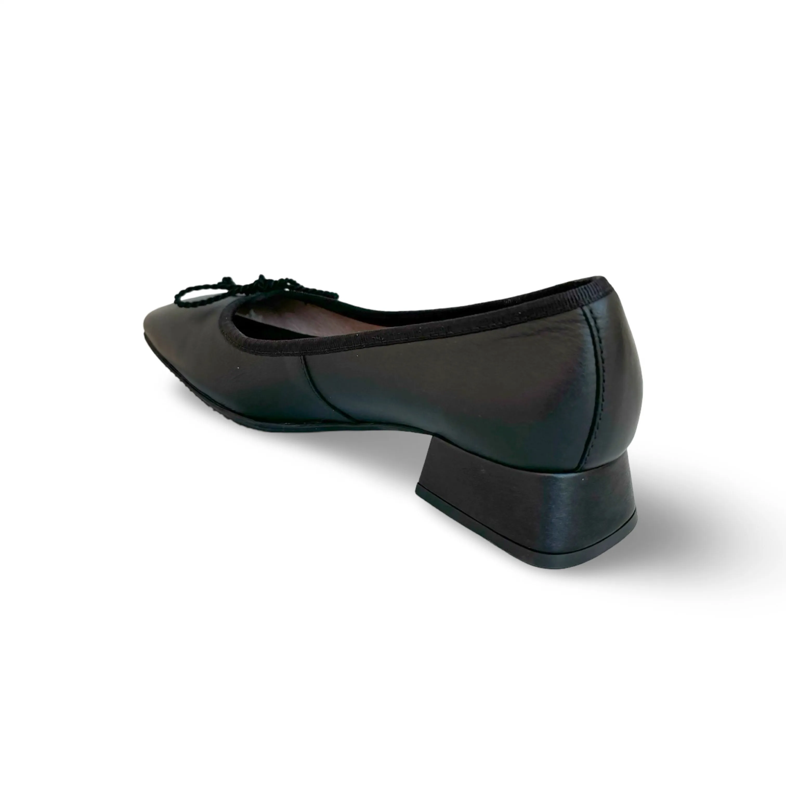 HI243466 Aruba Black Flat