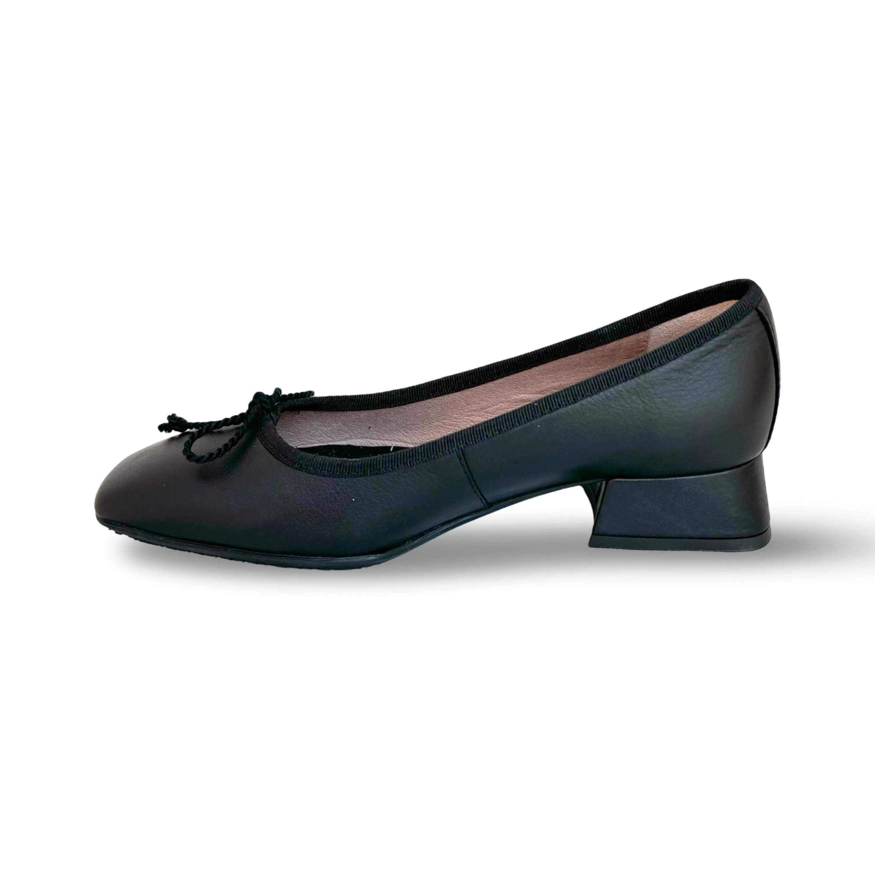 HI243466 Aruba Black Flat