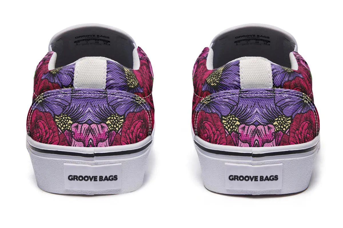 Illustrated Vizsla Slip-On Shoes