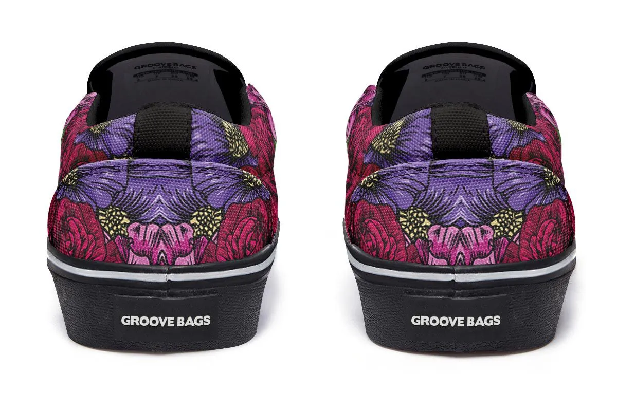 Illustrated Vizsla Slip-On Shoes