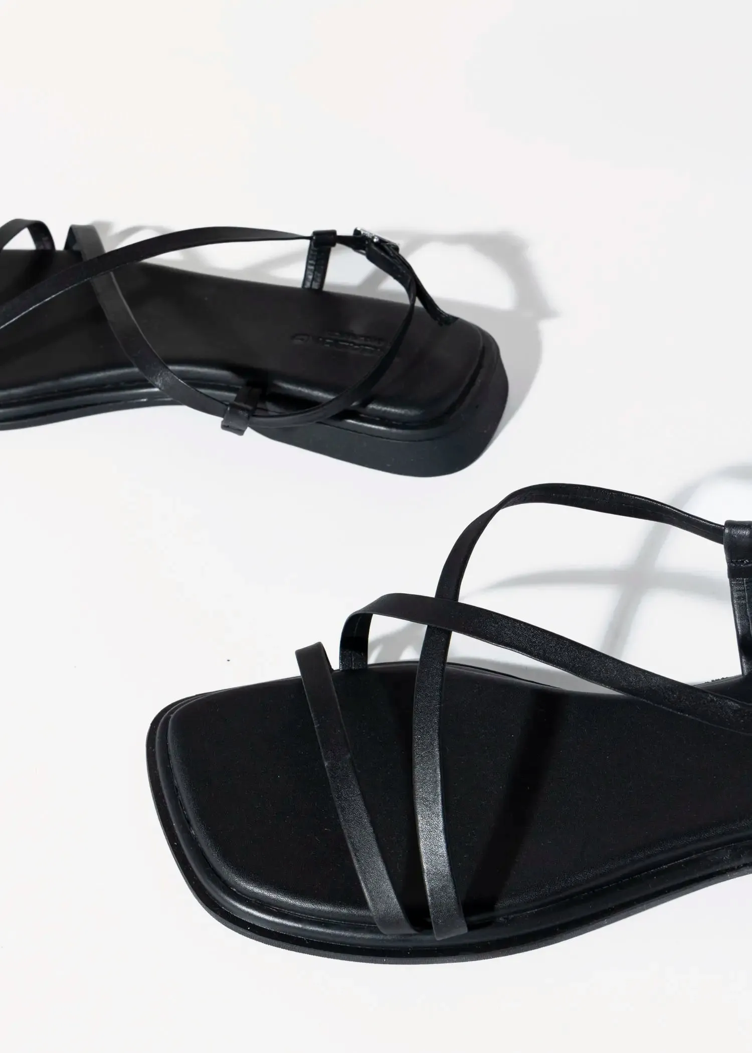 Izzy Flat Sandal