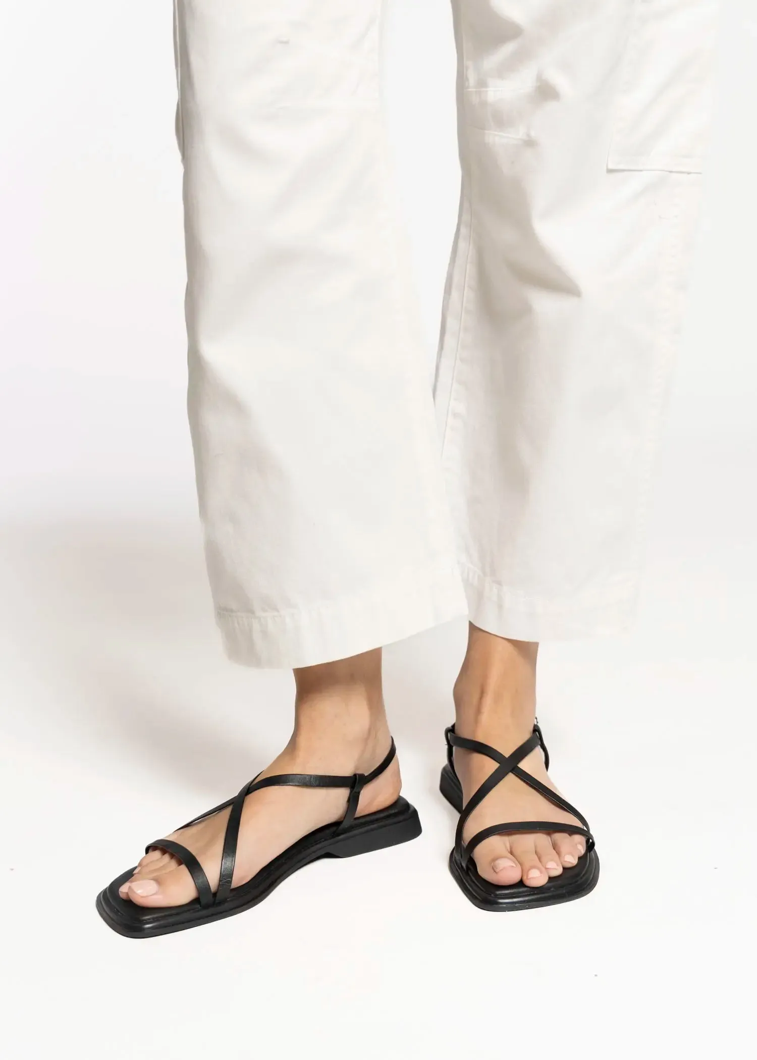Izzy Flat Sandal