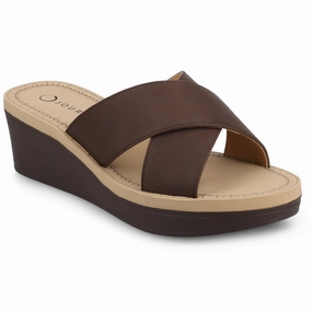 Journee Women's Biara Platform Wedge Sandals