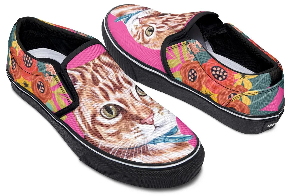 Joyful Tabby Cat Slip-On Shoes