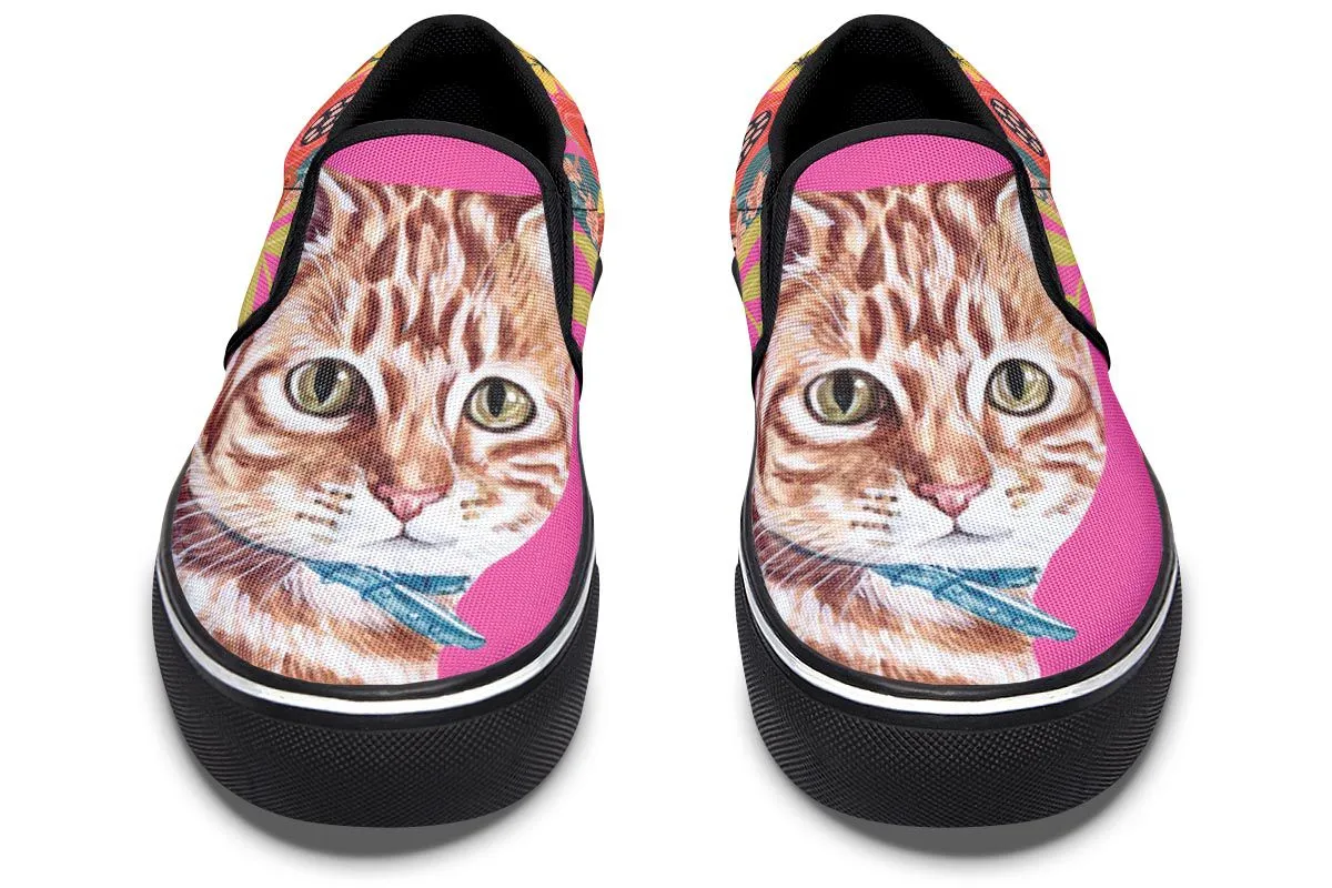 Joyful Tabby Cat Slip-On Shoes