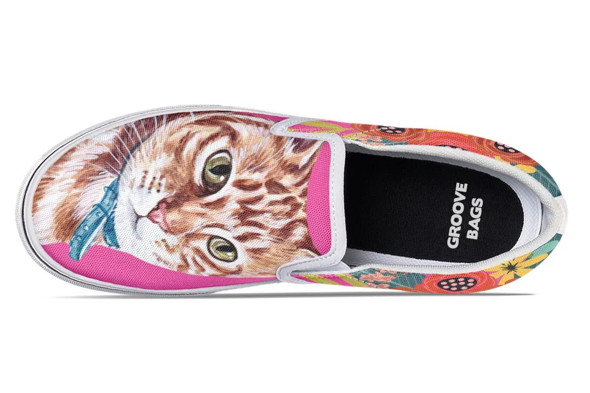 Joyful Tabby Cat Slip-On Shoes
