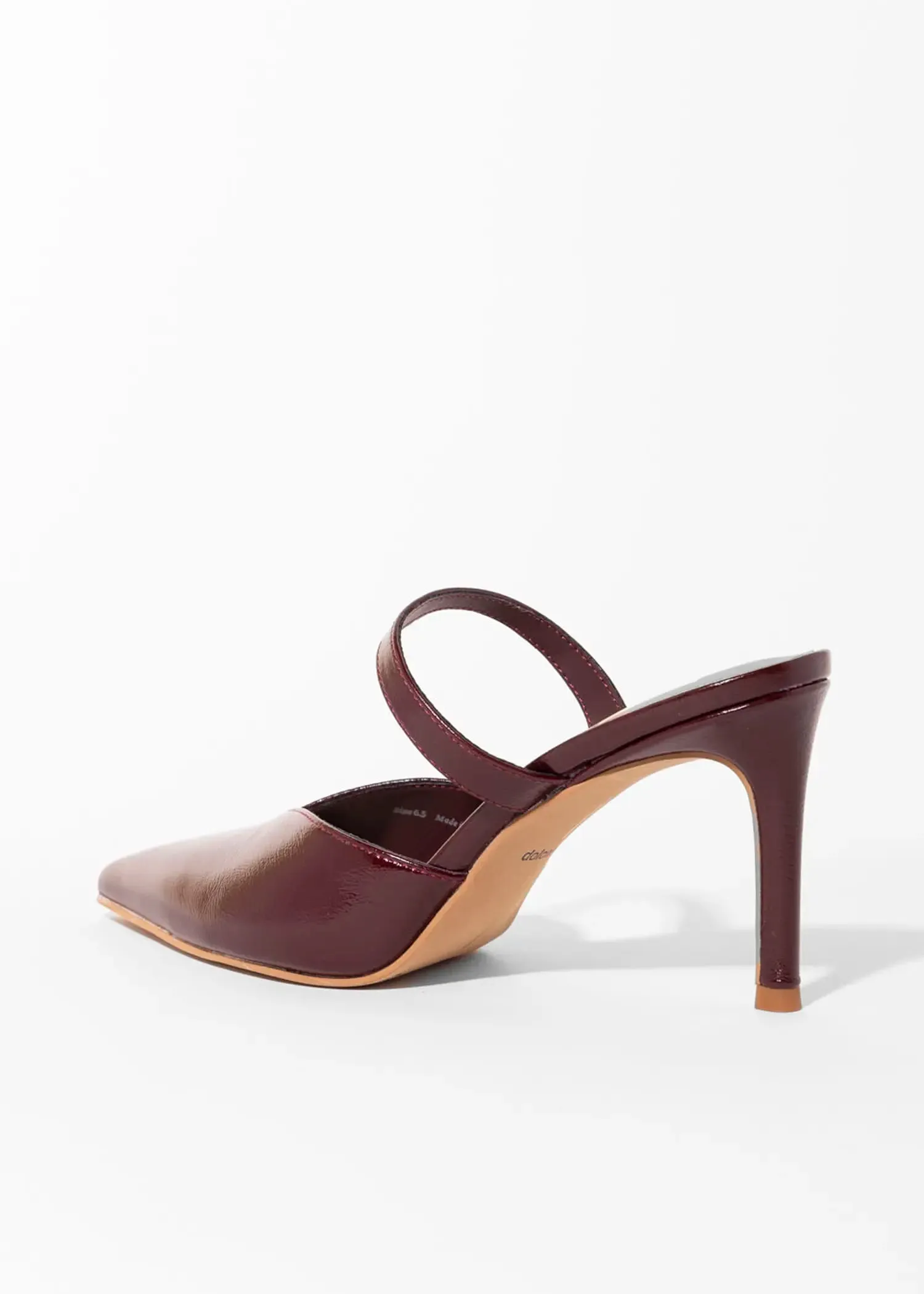 Kanika Leather Pump