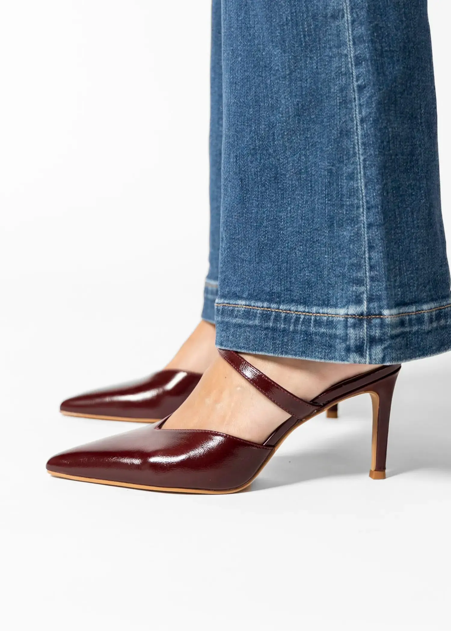 Kanika Leather Pump