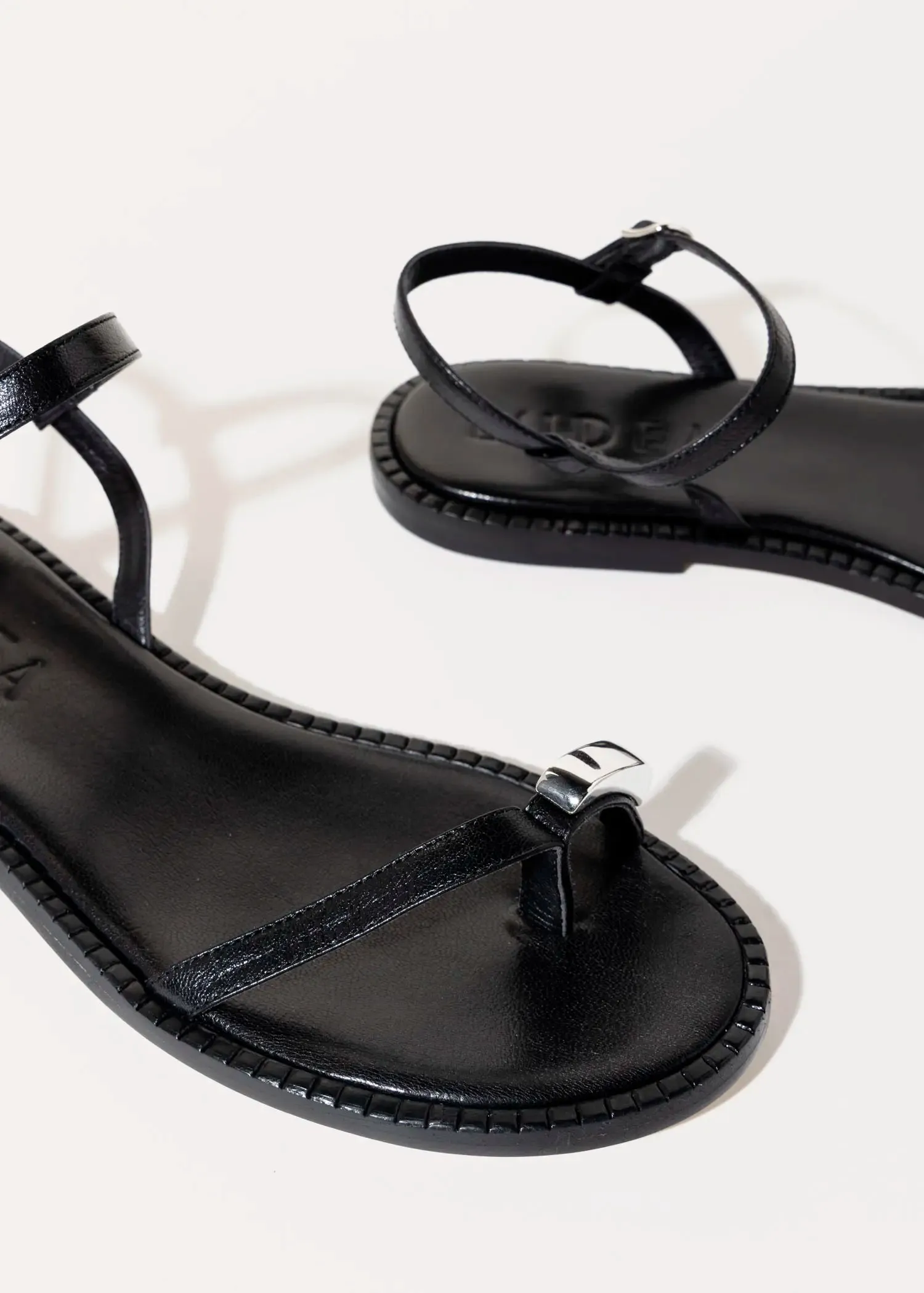 Leather Toe Ring Sandal