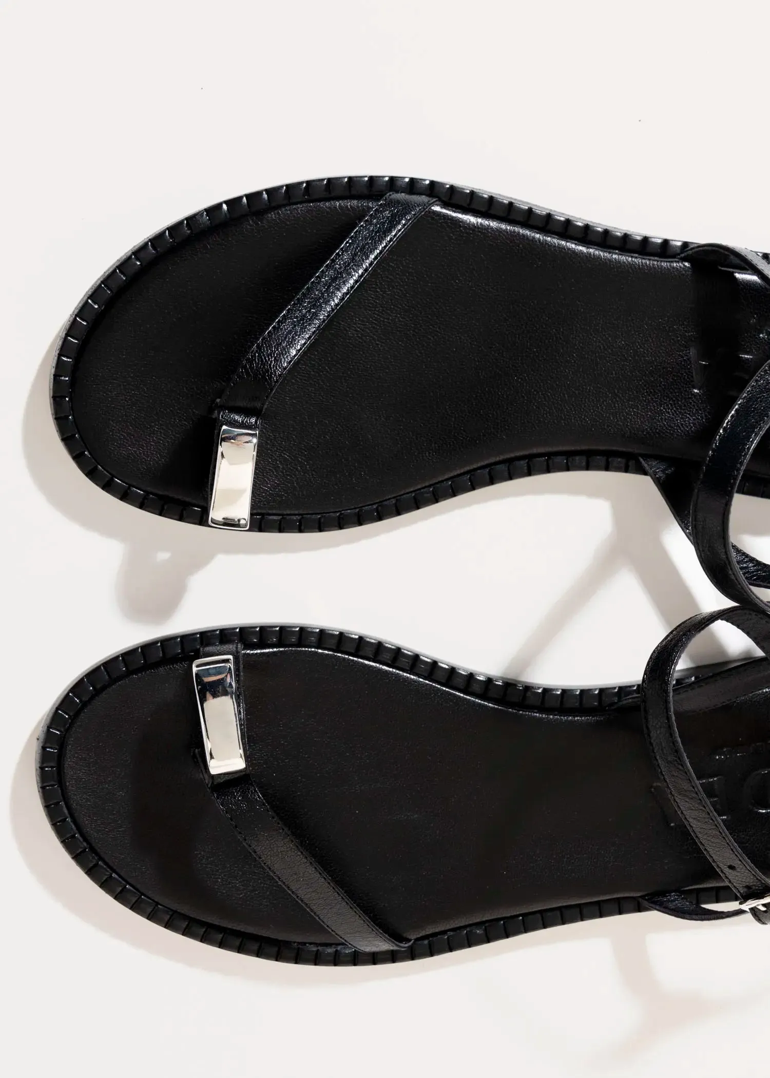 Leather Toe Ring Sandal