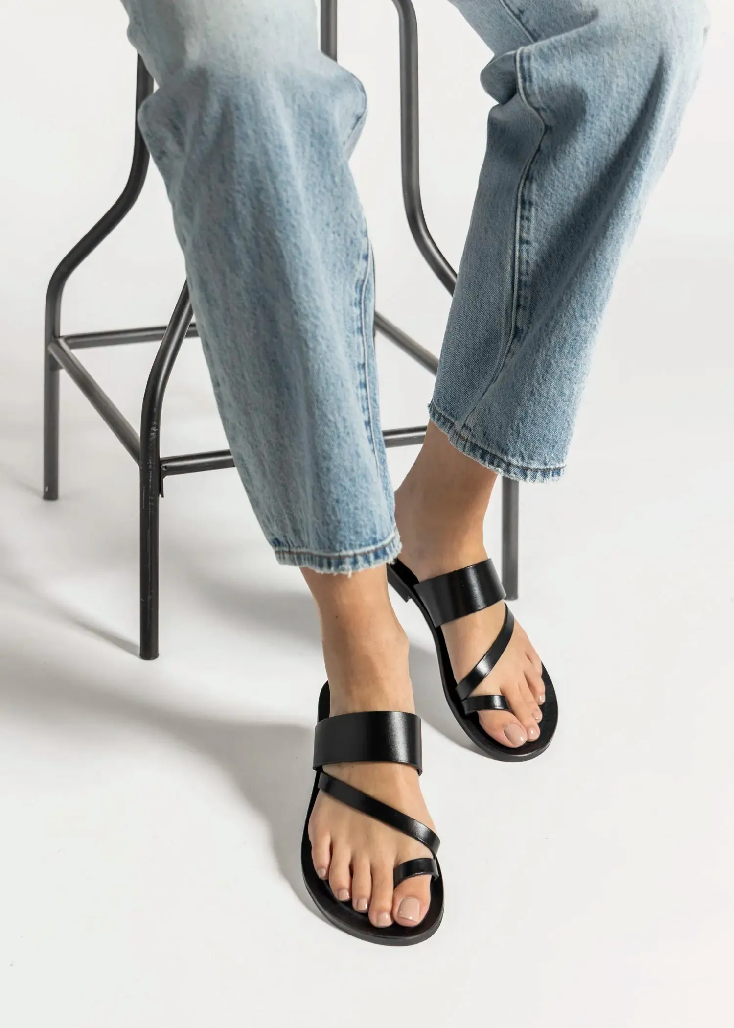 Leather Toe Ring Sandal