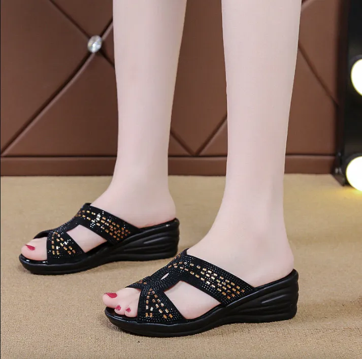 Michaela Women's Slipper