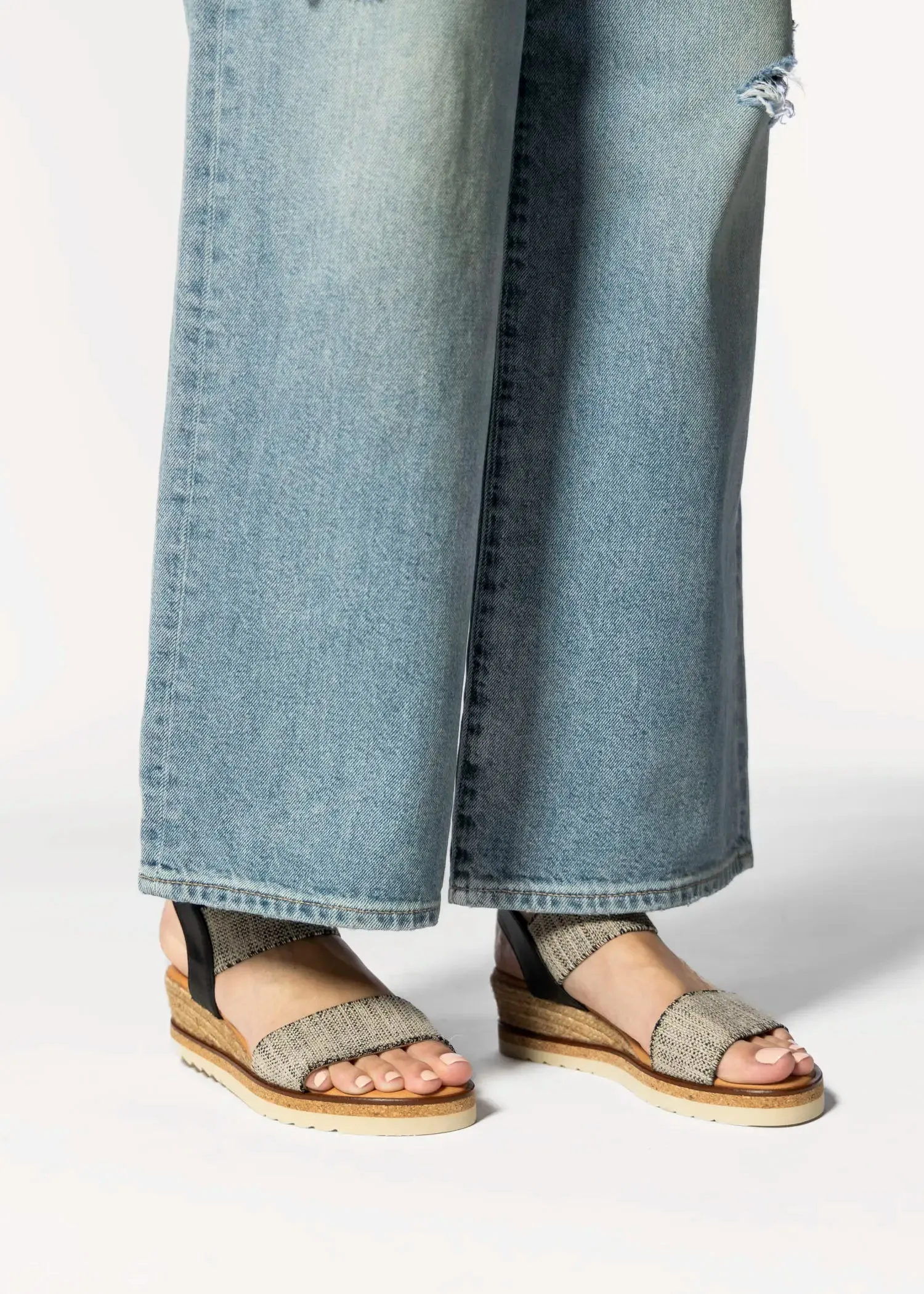 Neveah Wedge Sandal