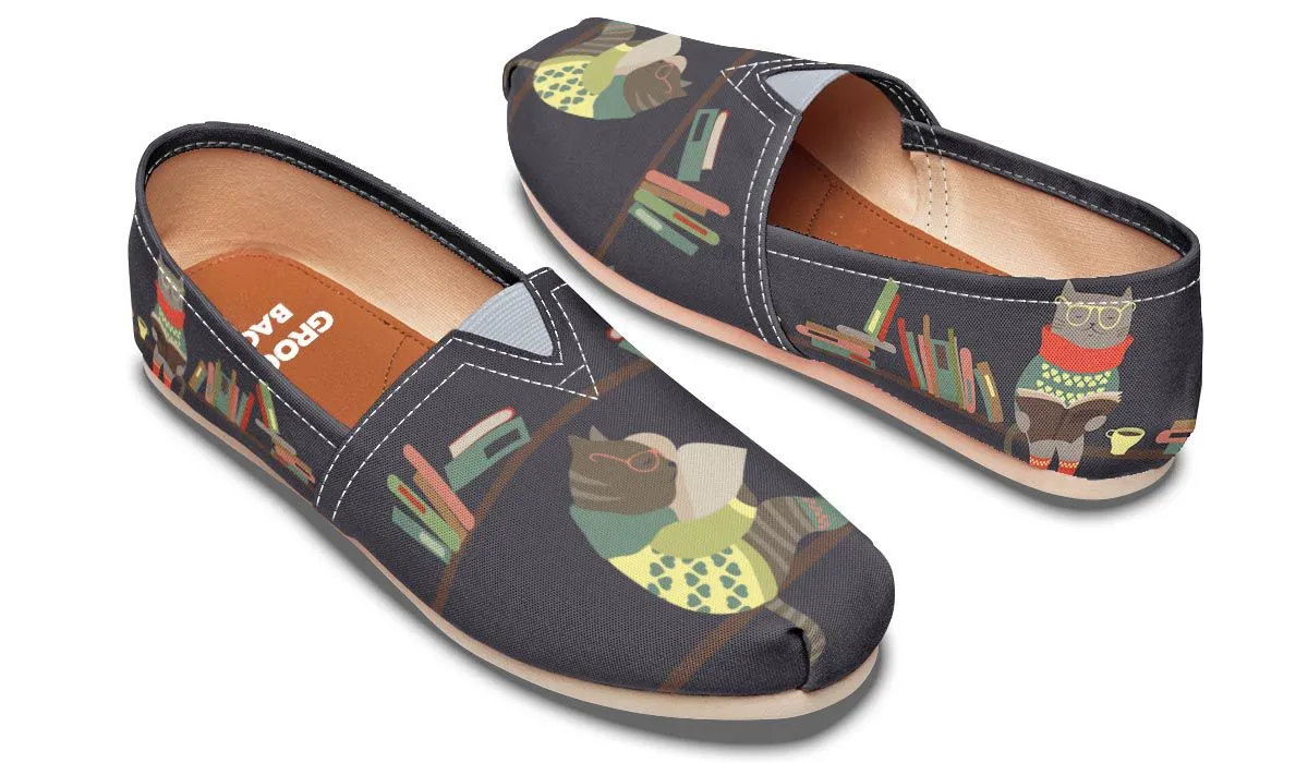 Reading Cats Casual Shoes
