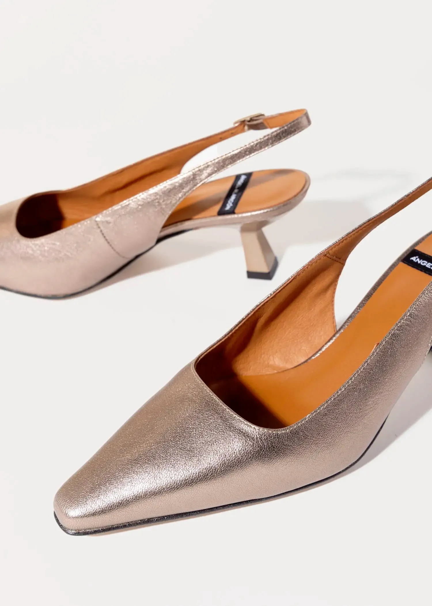 Slingback Pump