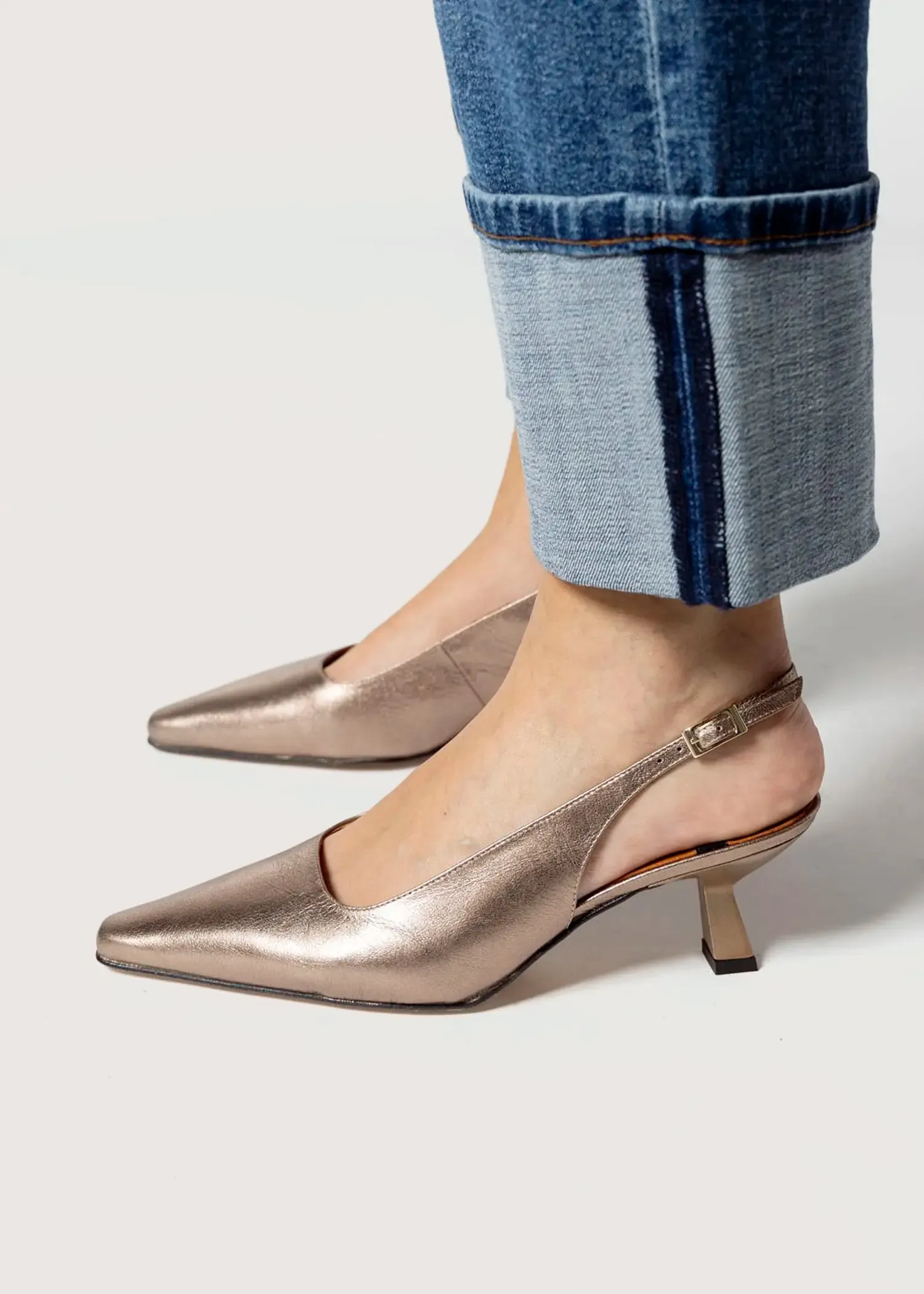Slingback Pump