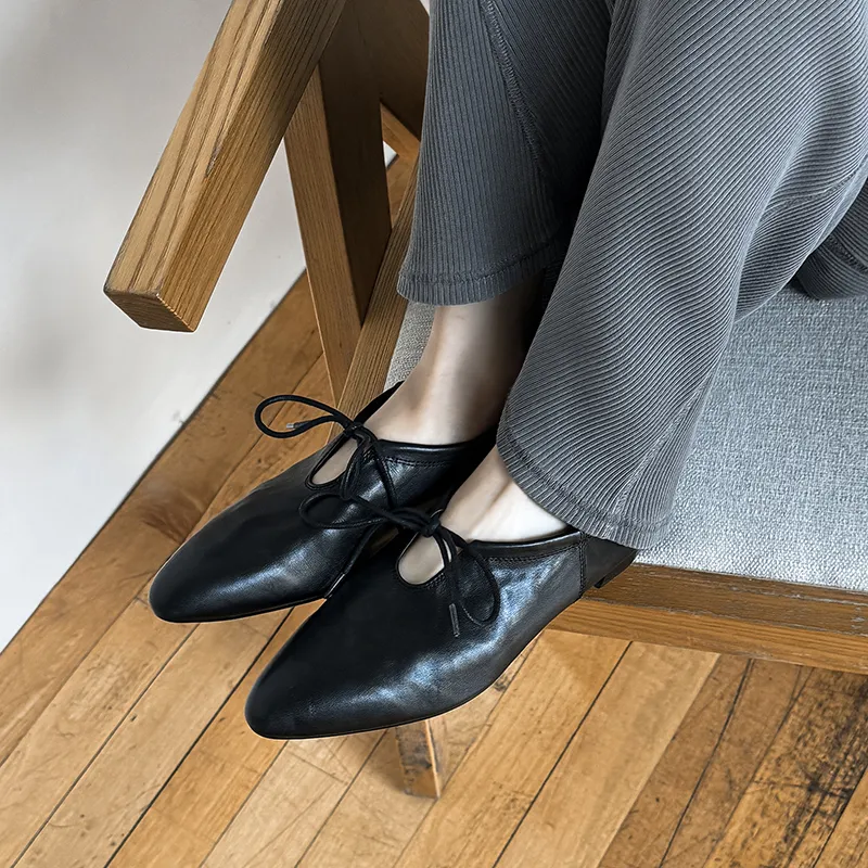 USS Shoes Celia Women's Pointed Toe Pumps