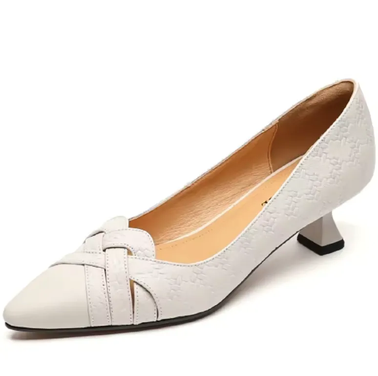 USS Shoes Chiara Women's Kitten Heel Leather Pumps