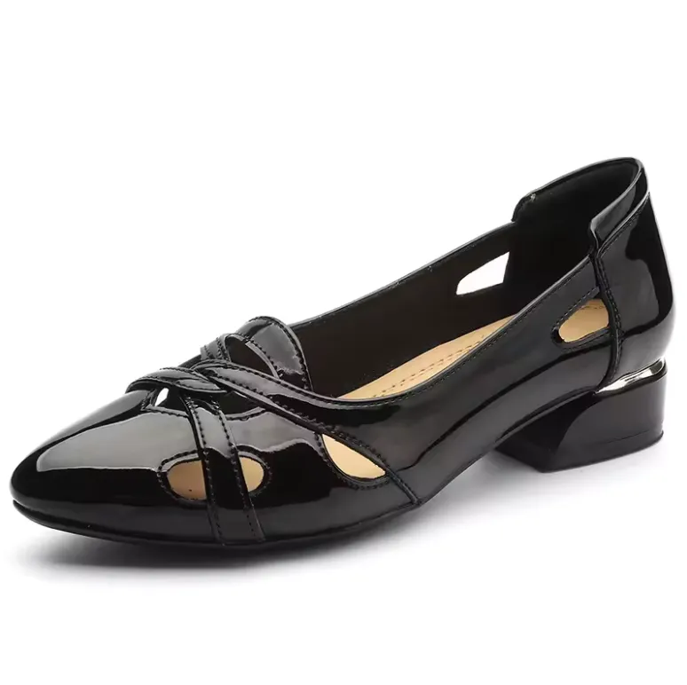 USS Shoes Melani Women's Pointed Toe Medium Heel Pumps