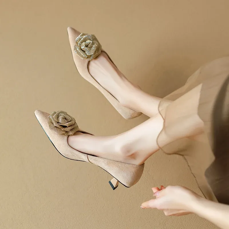 USS Shoes Milena Women's Leather Party Pointed Toe Pumps