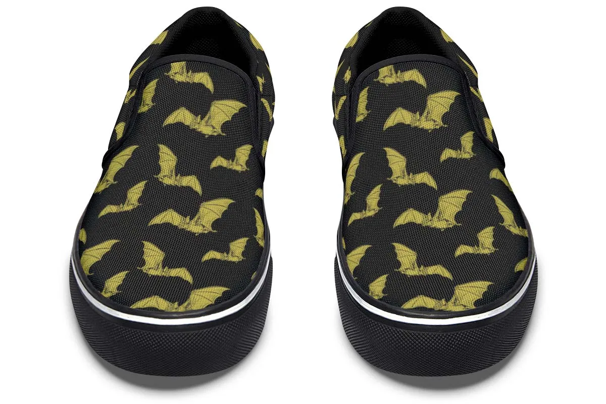 Vampire Bat Pattern Slip-On Shoes