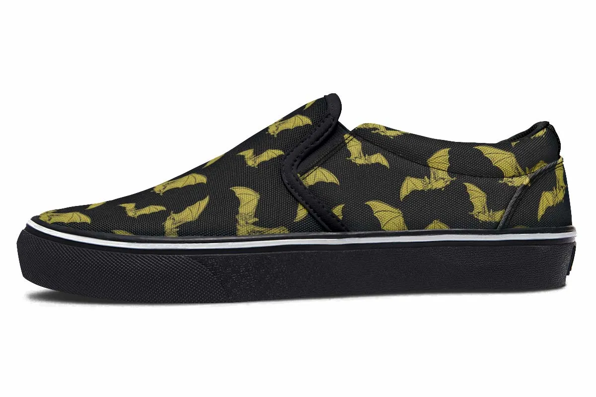 Vampire Bat Pattern Slip-On Shoes