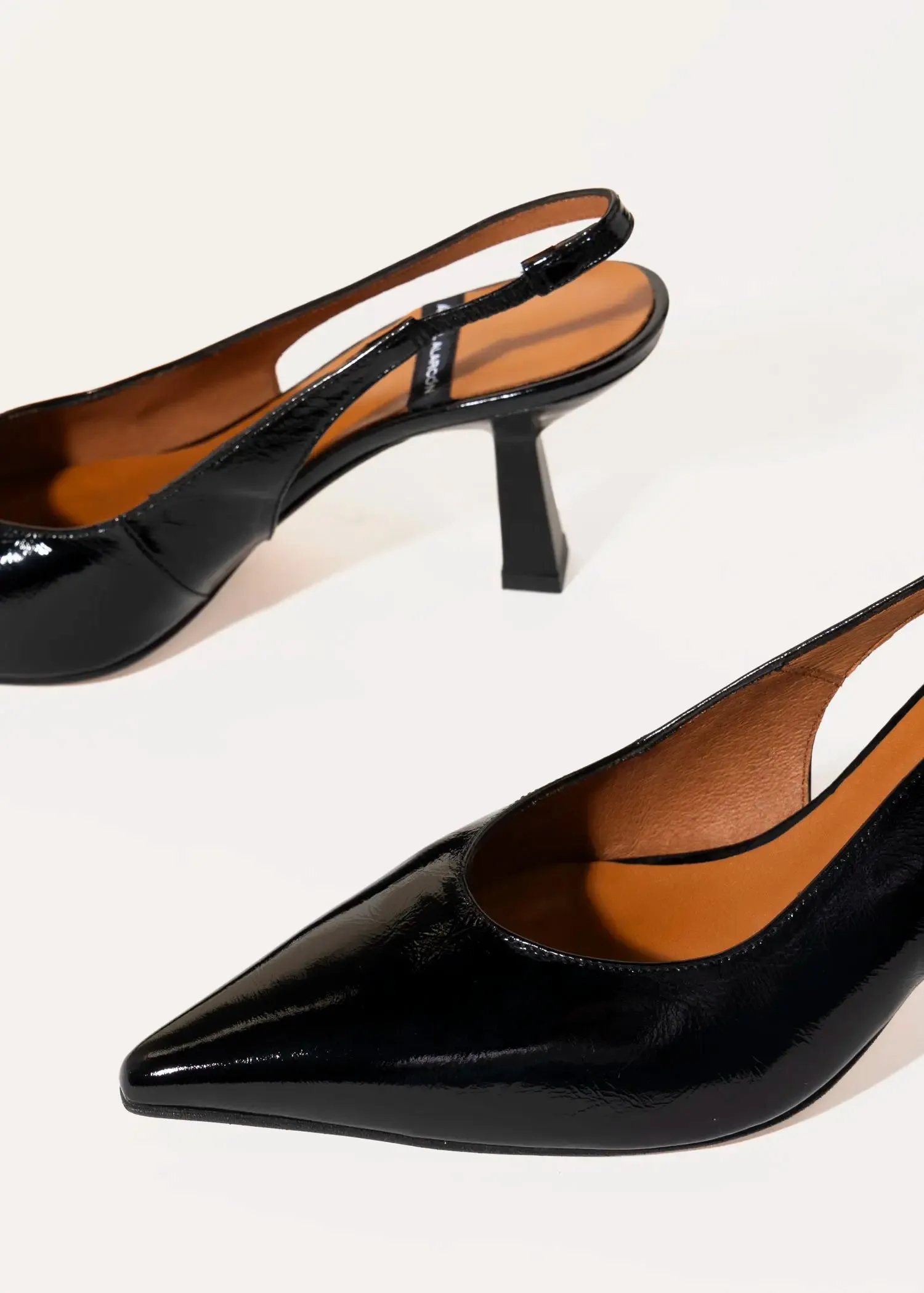 Violette Slingback Pump