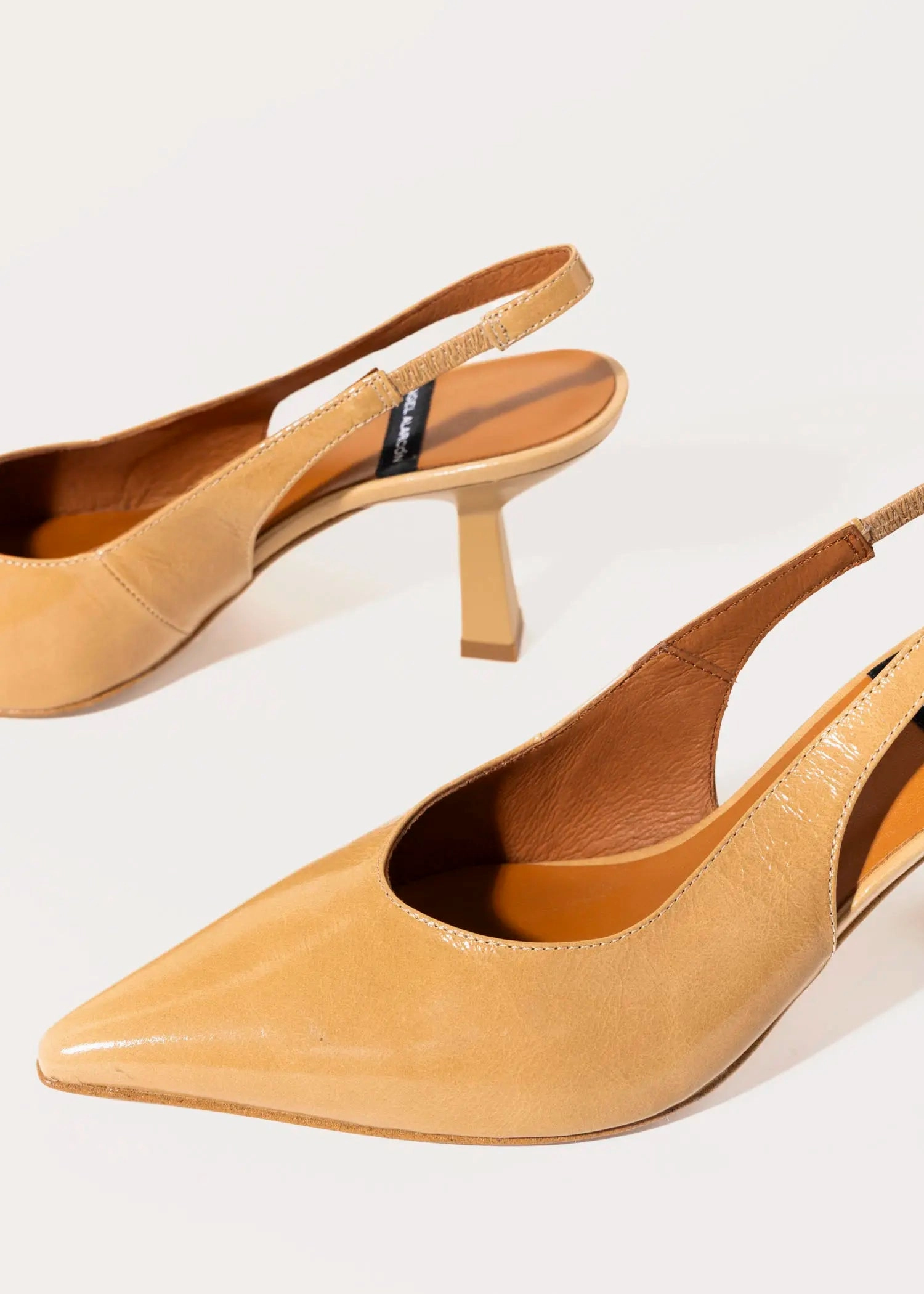 Violette Slingback Pump