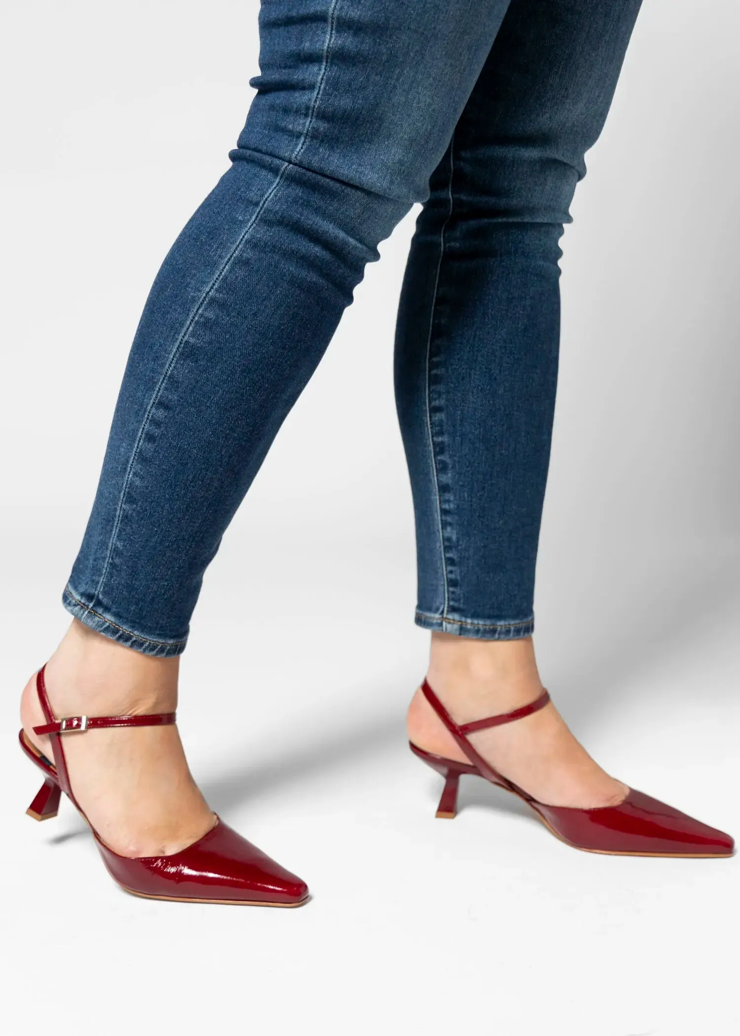 Wilna Kitten Heel