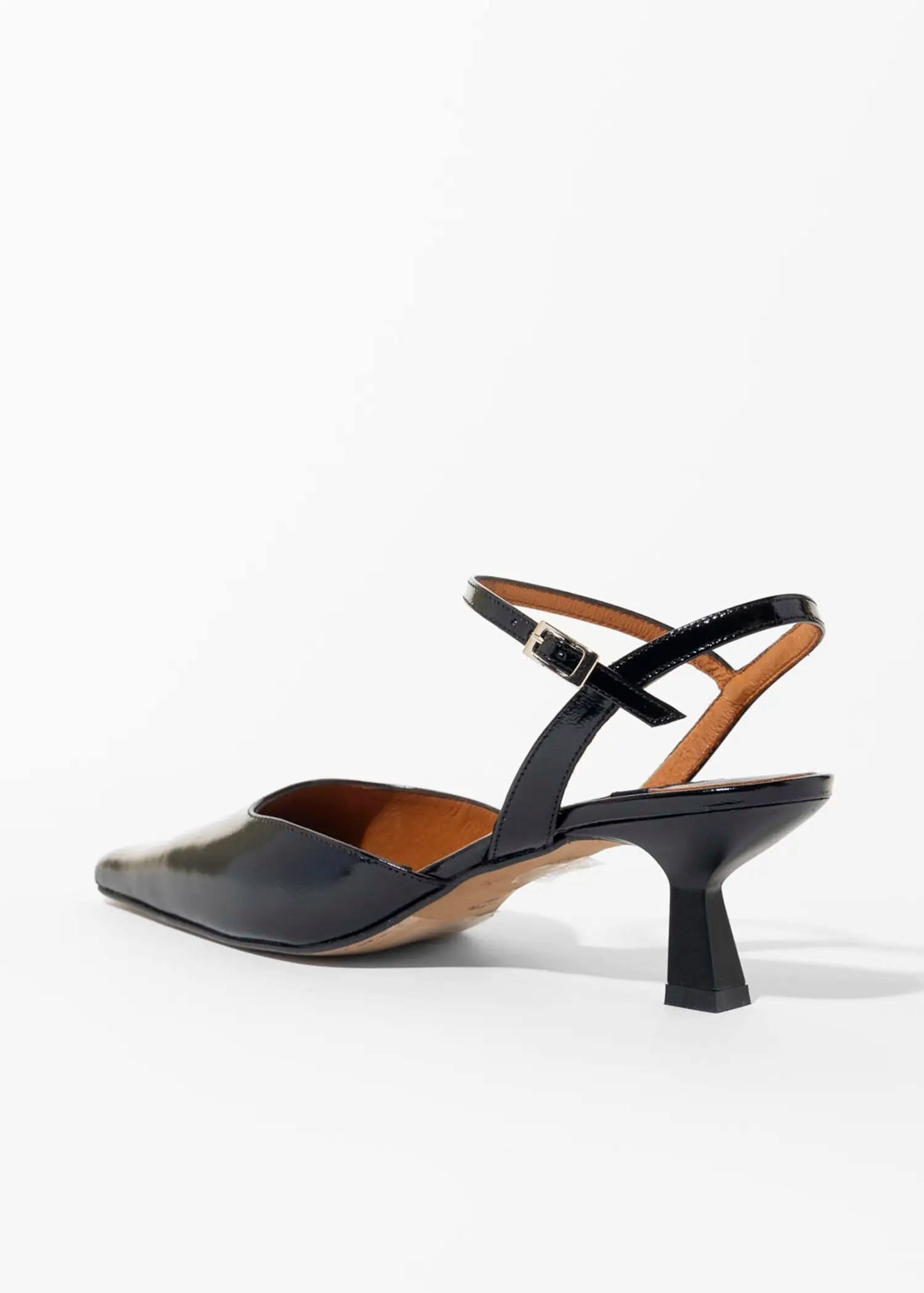 Wilna Kitten Heel
