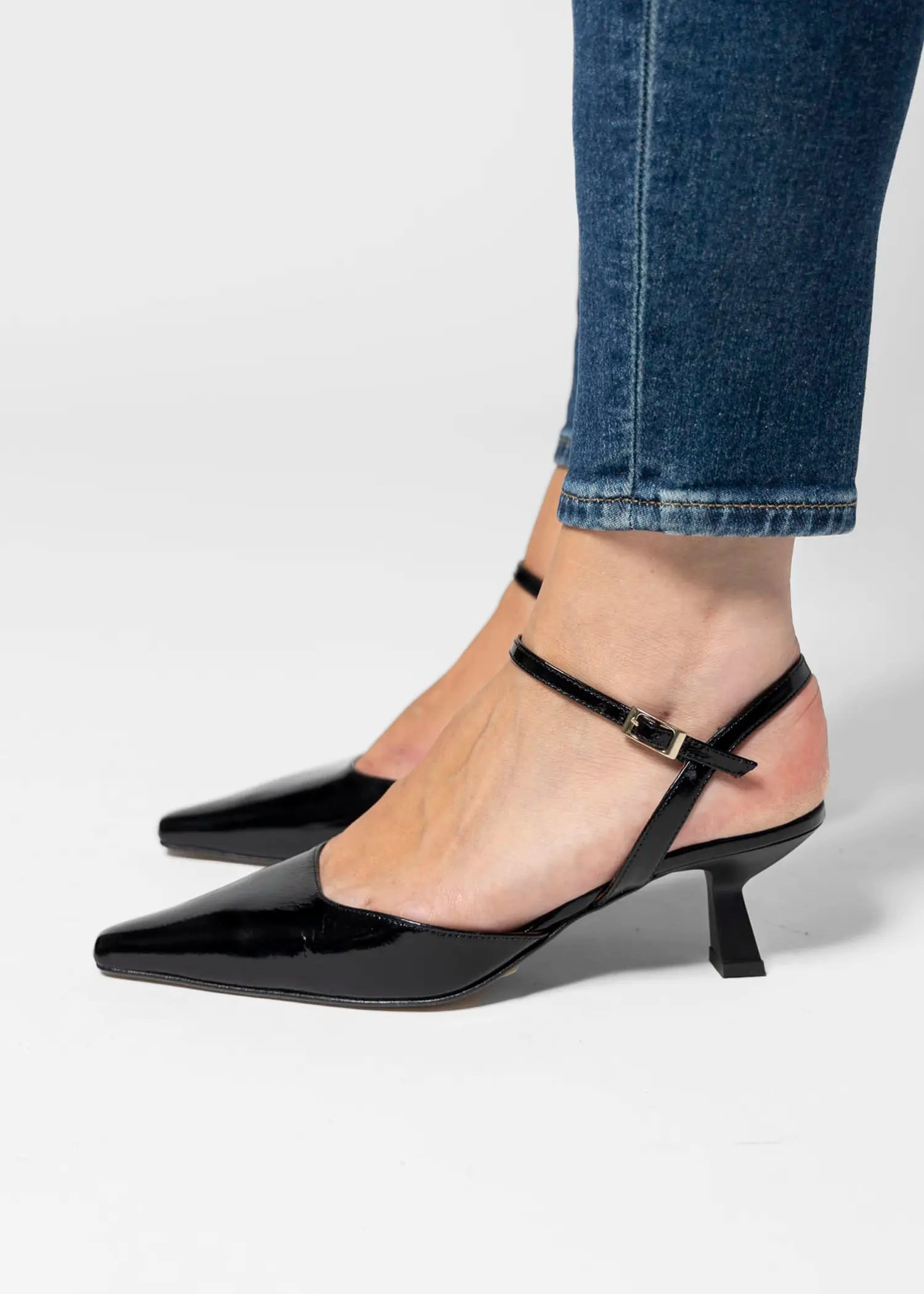 Wilna Kitten Heel