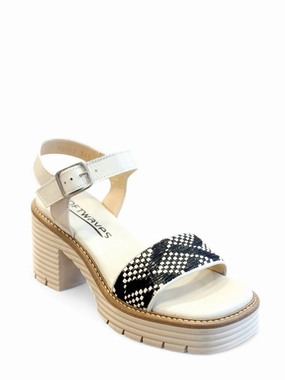 Women Bailey Platform Sandal In Creme And Black
